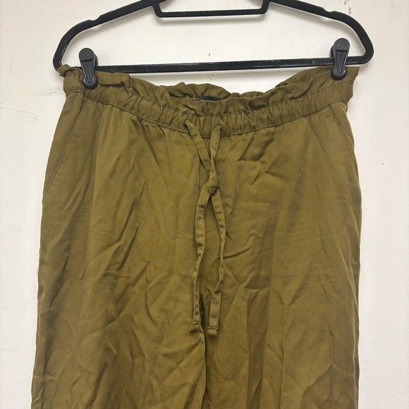 Banana Republic Tencel Paperbag Pants - Picture 6 of 12